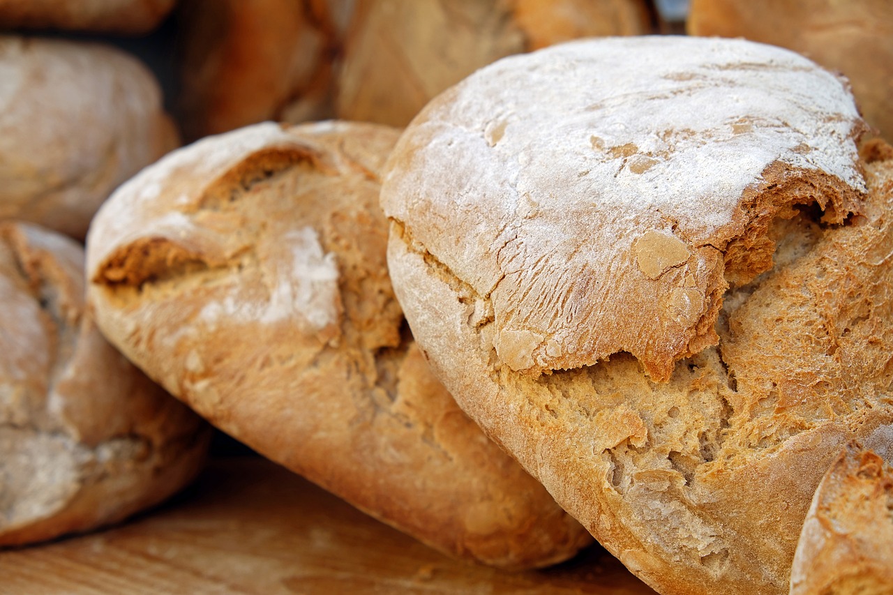 Jak zrobić domowy chleb, który wypieka się sam?